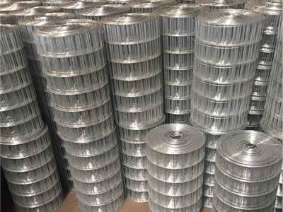 There are many rolls of welded silt fence wire meshes.